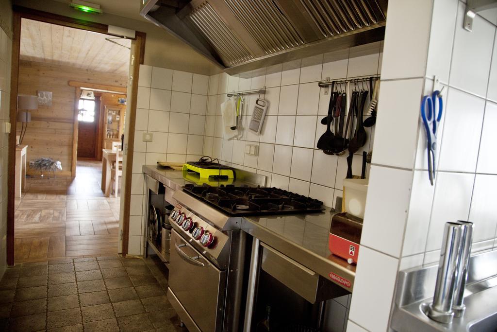 Chalet La Ferme De Noemie Mercury-Gémilly Szoba fotó