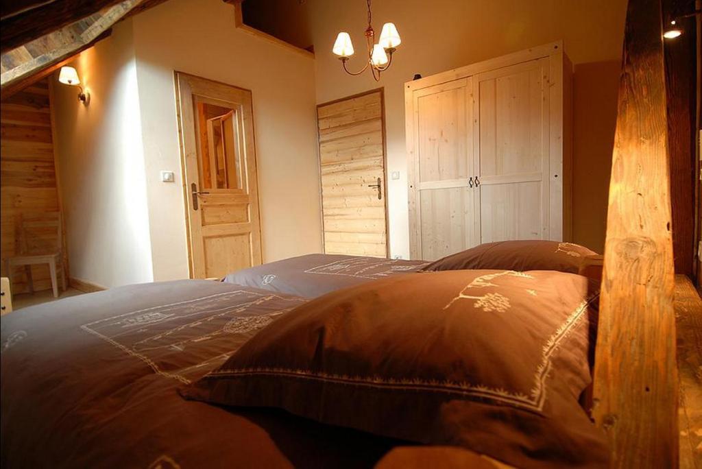 Chalet La Ferme De Noemie Mercury-Gémilly Szoba fotó